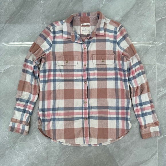 American Eagle Outfitters Tops - Women’s American Eagle Plaid Flannel Button Down Long Sleeve Shirt Size Medium